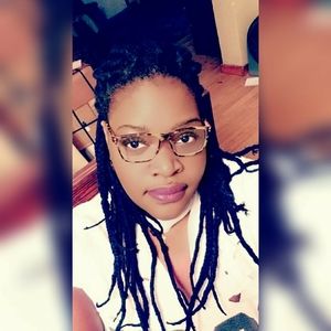 Meet your Posher, Reneka